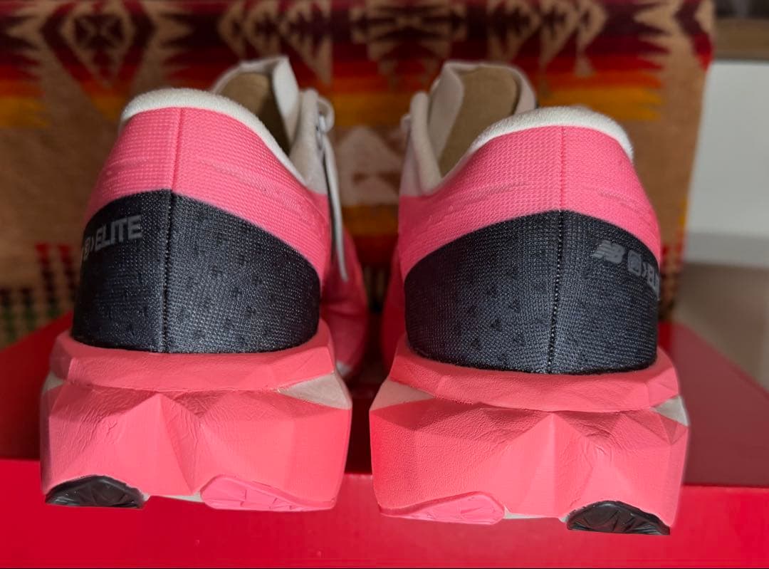 靴 New Balance SuperComp Elite V4