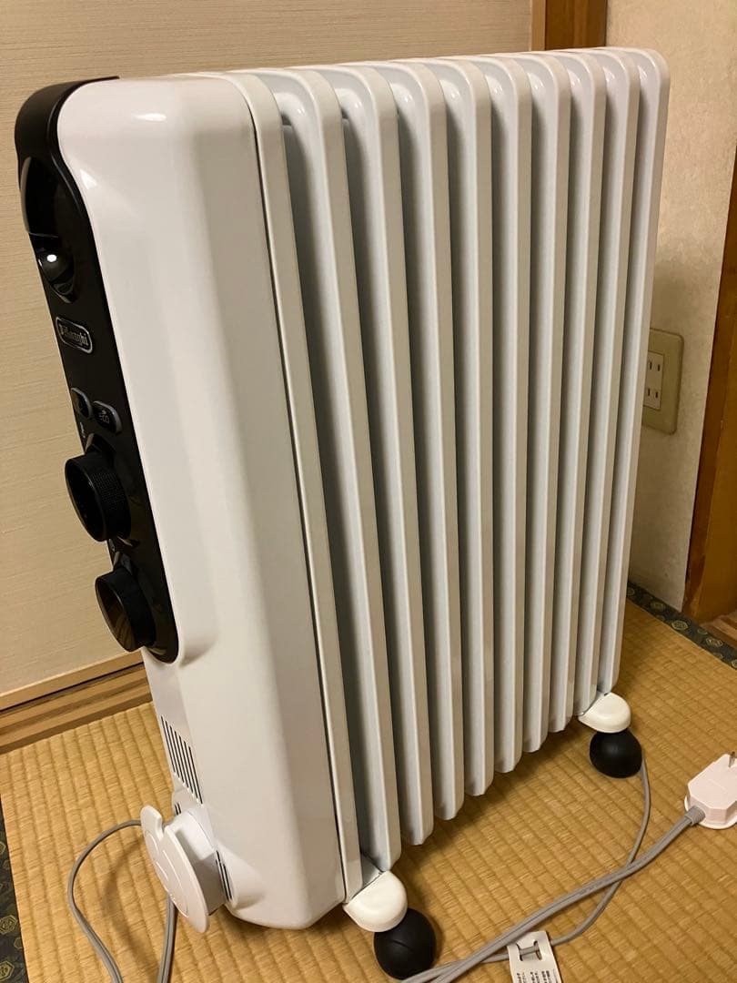 電気ヒーター DeLonghi HR031015EC