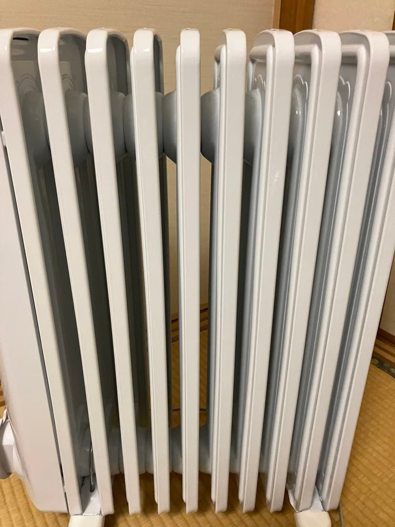 電気ヒーター DeLonghi HR031015EC