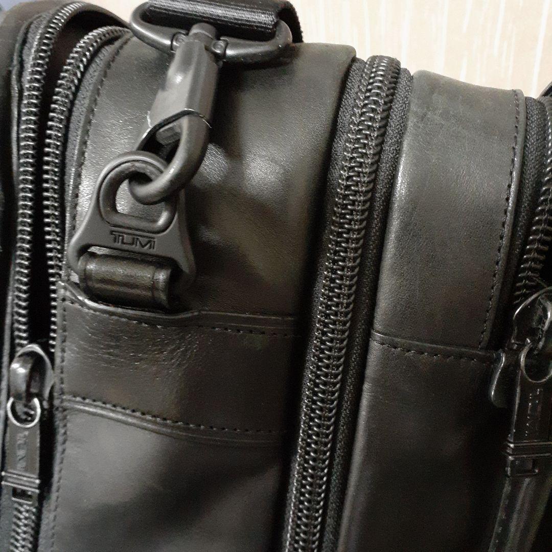TUMI　長期出張にも最適　美品　金融機関出張時にのみ使用