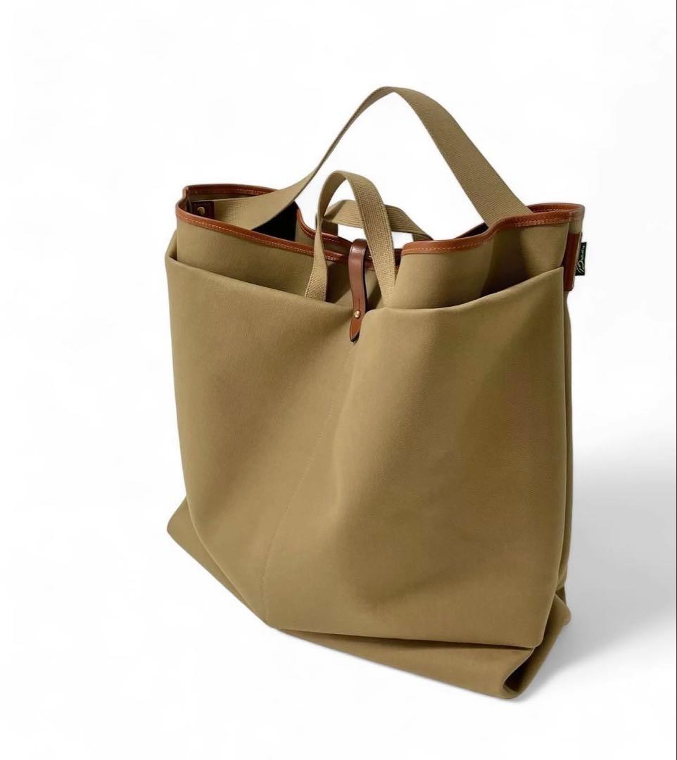 最終値下げthis is a(n)× Brady BaseToteトー