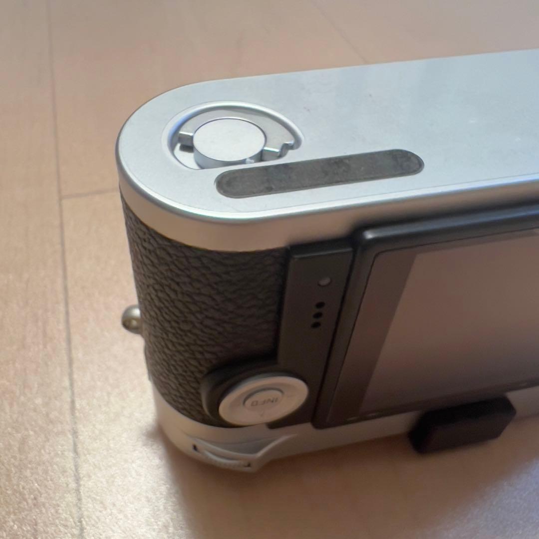 【美品】Leica M カメラ 本体 + 追加バッテリー1個 + ファインダー