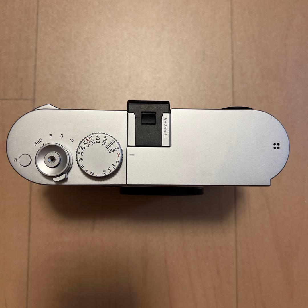 【美品】Leica M カメラ 本体 + 追加バッテリー1個 + ファインダー