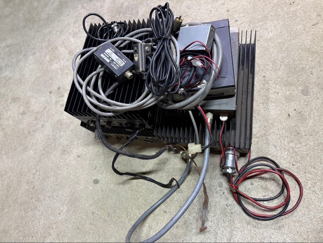 P-2817R.HPL-600 リニアアンプリファイア　接続ケーブルなど