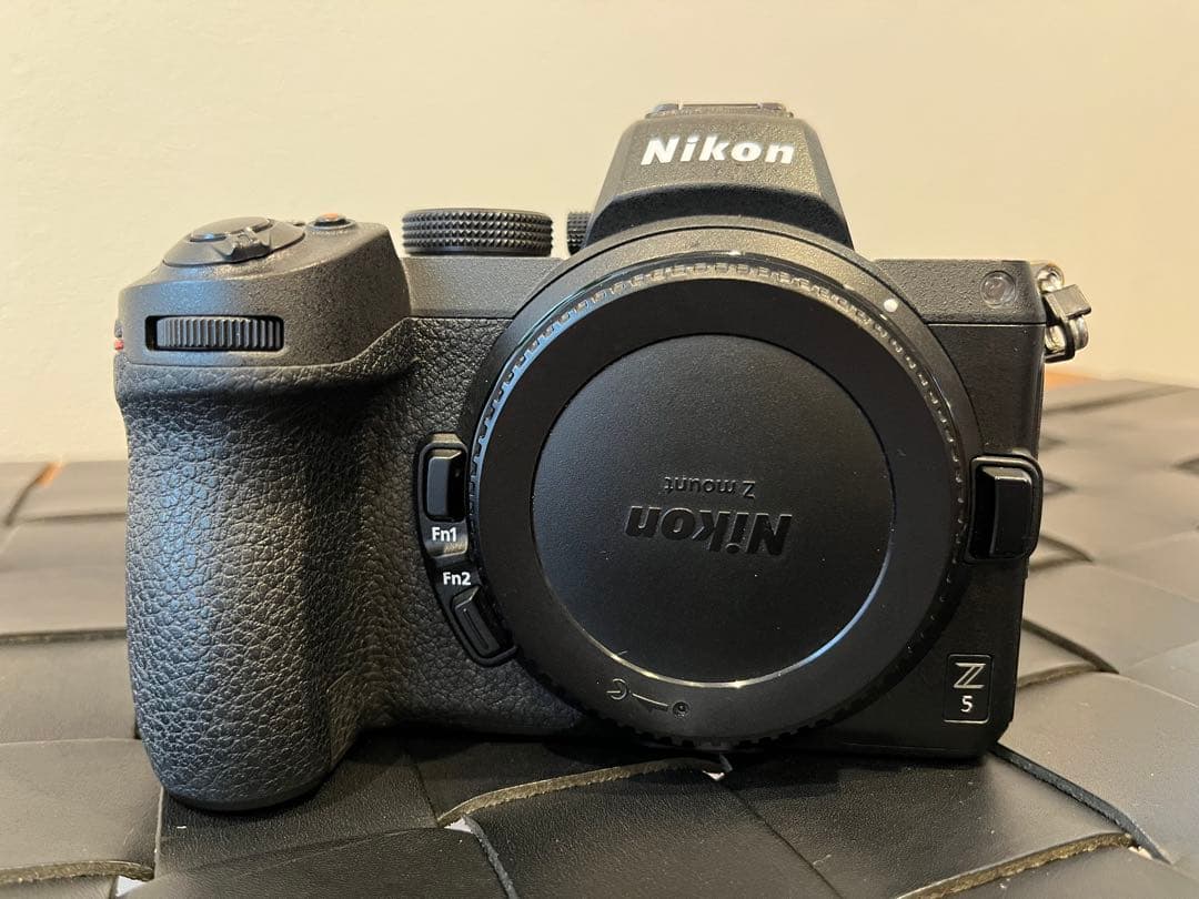 【美品】Nikon Z5 ボディ ニコン ミラーレスカメラ