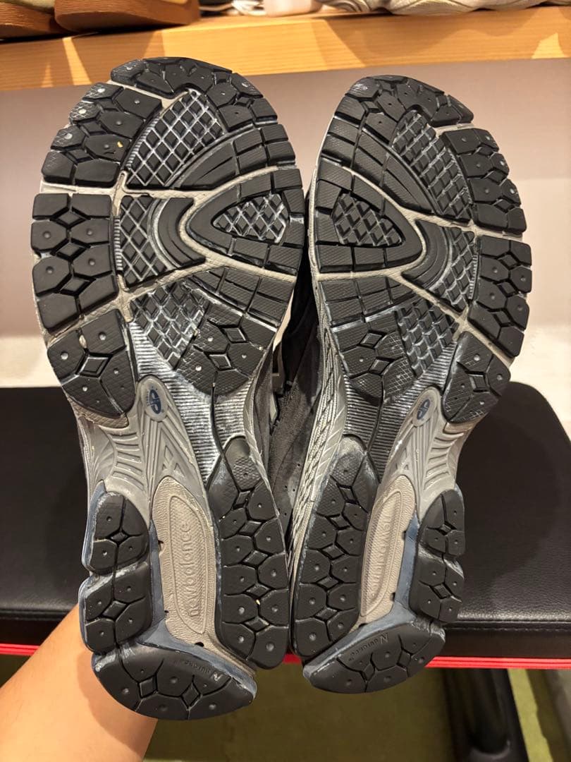 靴 New Balance M2002RXA Size:27.0