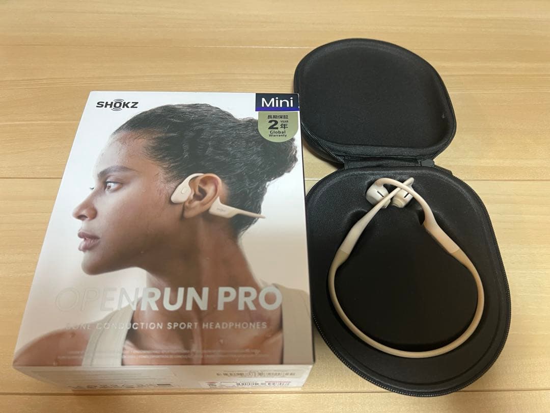 骨伝導イヤホン　OpenRun Pro Mini Beige S811