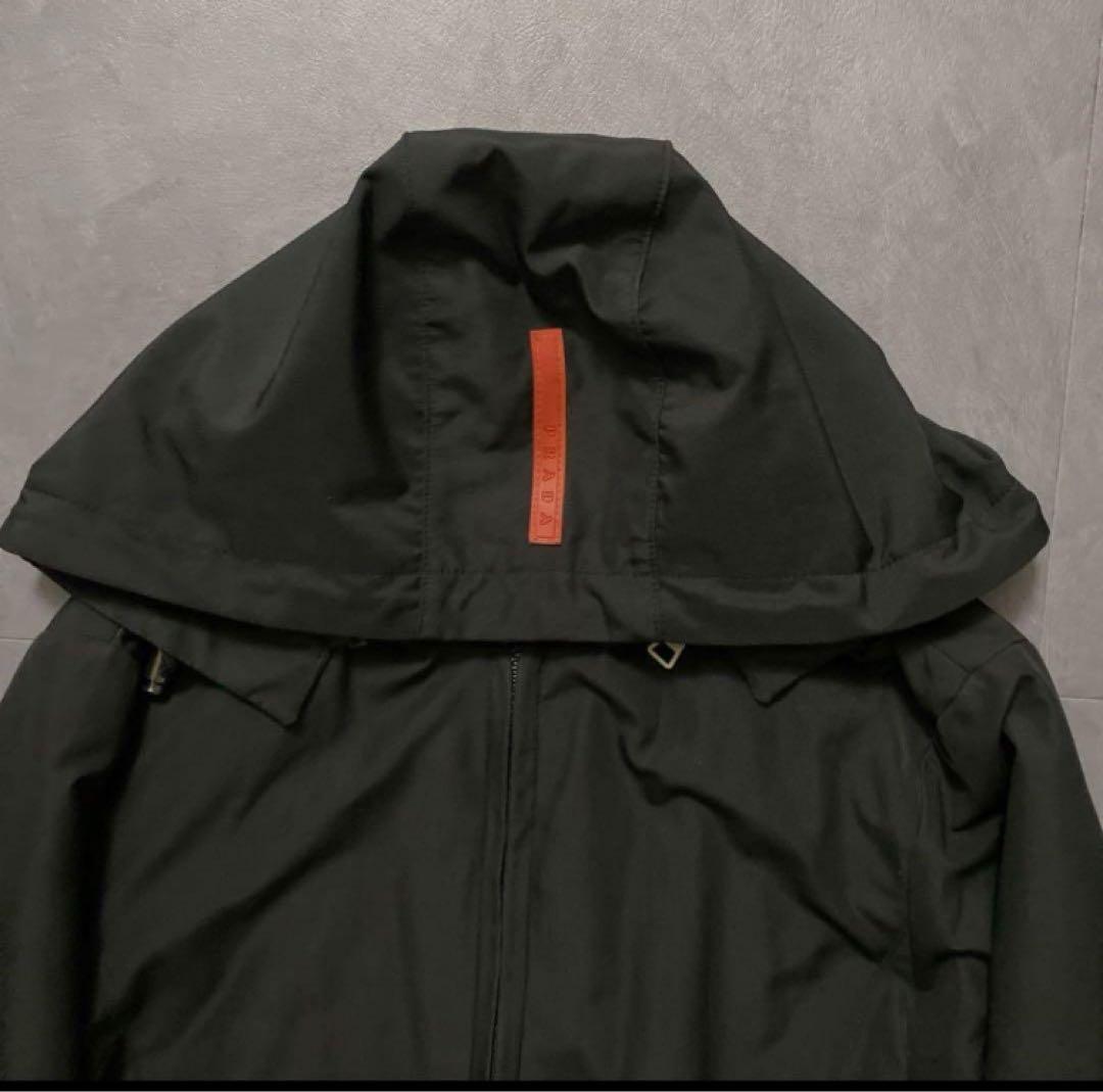 prada sport ナイロンジャケット　フード取り外し
