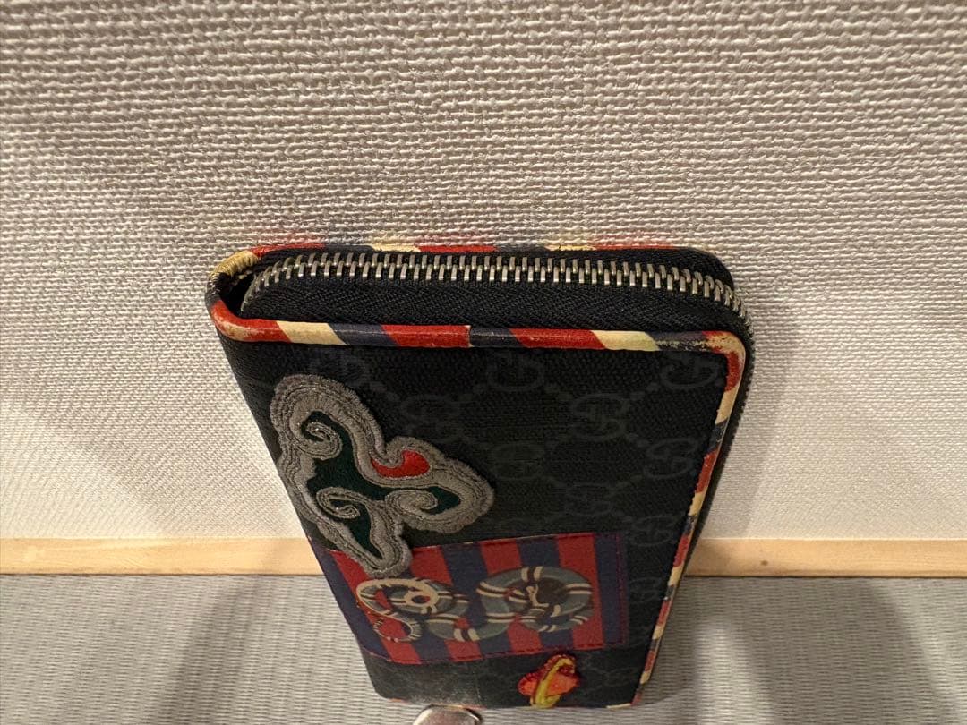 【希少】グッチ ナイト クーリエ ラウンドジップウォレット 長財布 ブラック