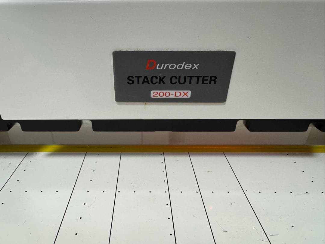 自炊裁断機！ デューロデックス スタックカッター 200DX 白