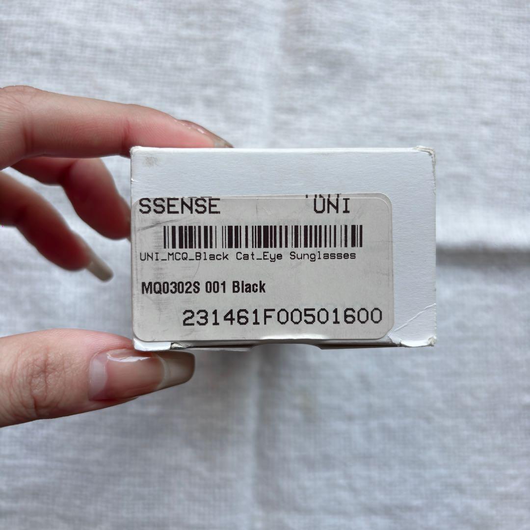 MCQ ブラック スクエア型 サングラス