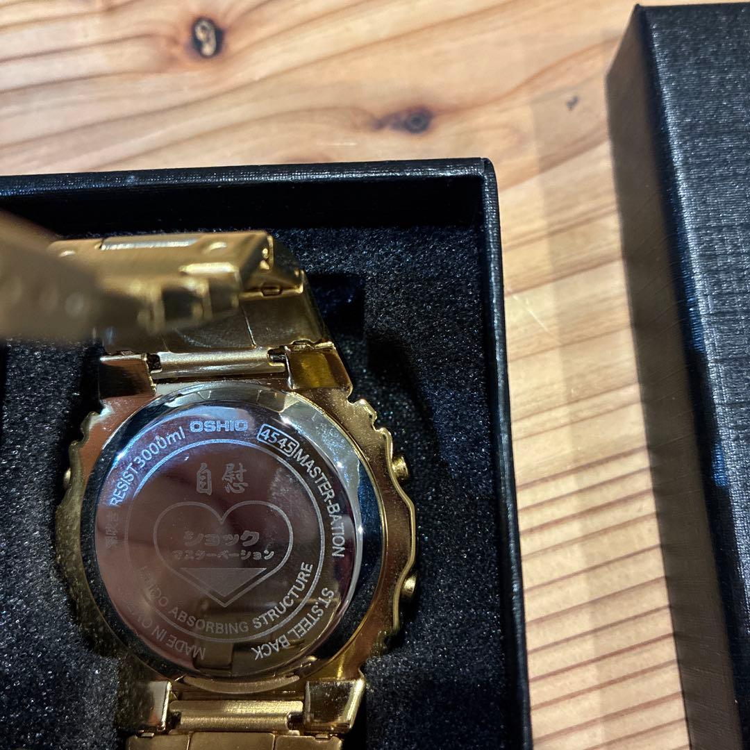 デジタル腕時計OMECO　ゴールドメタル g-shock風　腕時計