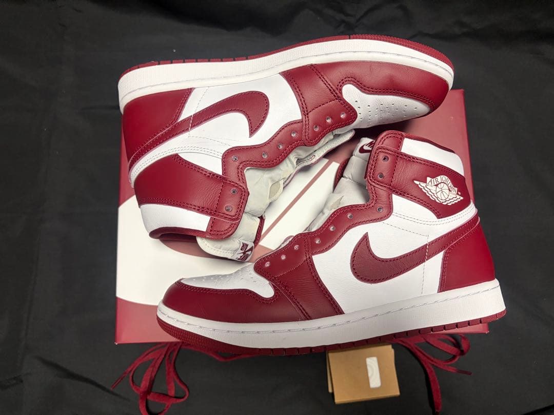 中古　Nike Air Jordan 1 High\"Artisanal Red\"