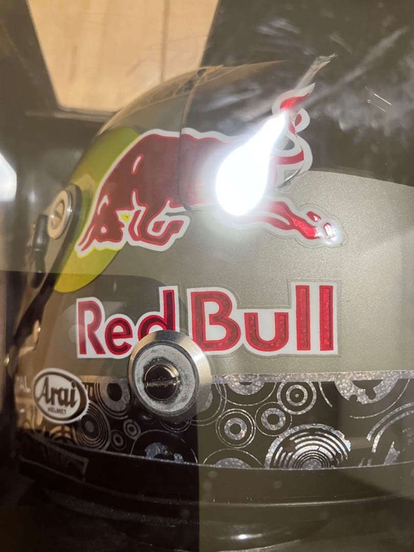F1 2010 ベッテル 直筆サイン入り ミニヘルメット レッドブル
