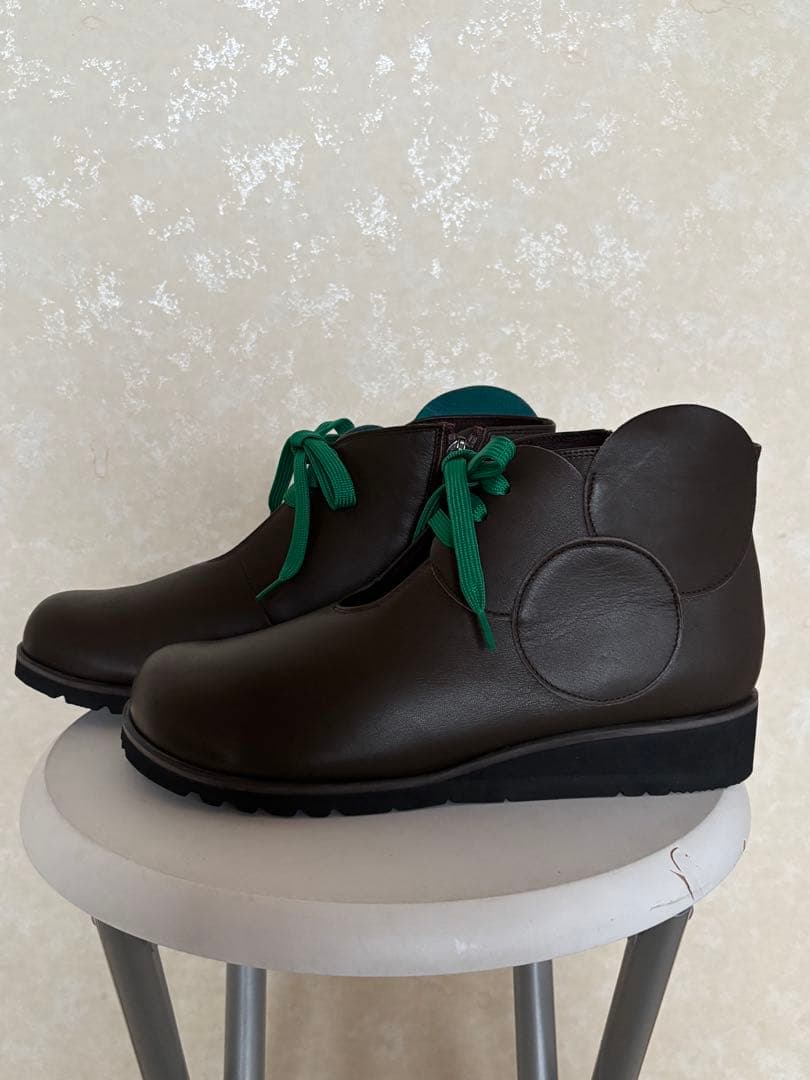 慈雨ブラウンショートブーツ サイドファスナー付き　靴紐2色　23.5㎝