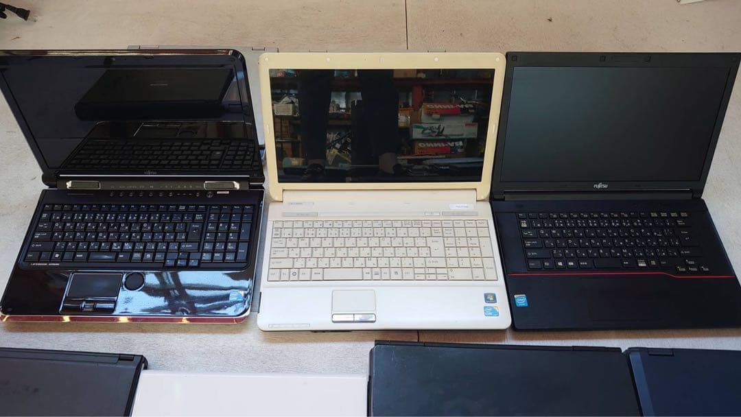 【まとめ売り】FUJITSU ノートパソコン10台セット(ジャンク品）❶