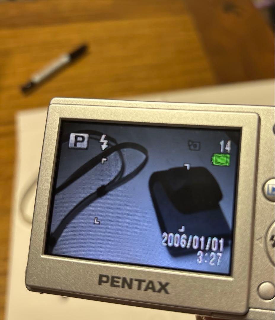 【極美品】PENTAX Optio M10 オールド デジカメ　単三電池使用