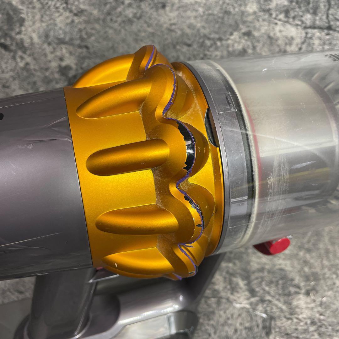 Dyson ハンディクリーナー 本体　sv22 限定モデル V15 ダイソン