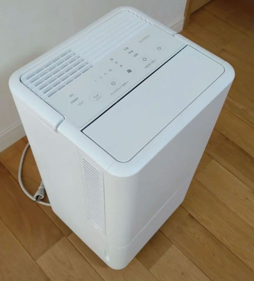 【再値引】2025年製　コンパクトクーラー ICA-0302G