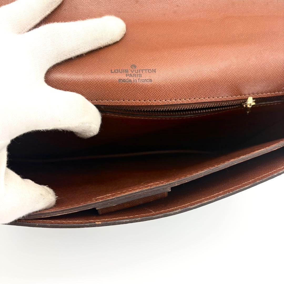 【美品】 VUITTON　セルヴィエット　A4可　コンセイエ　ビジネスバック