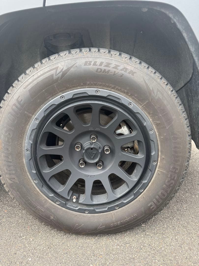 Milk！ブリヂストン DM-V3 225/65/R17 デルタ　セット