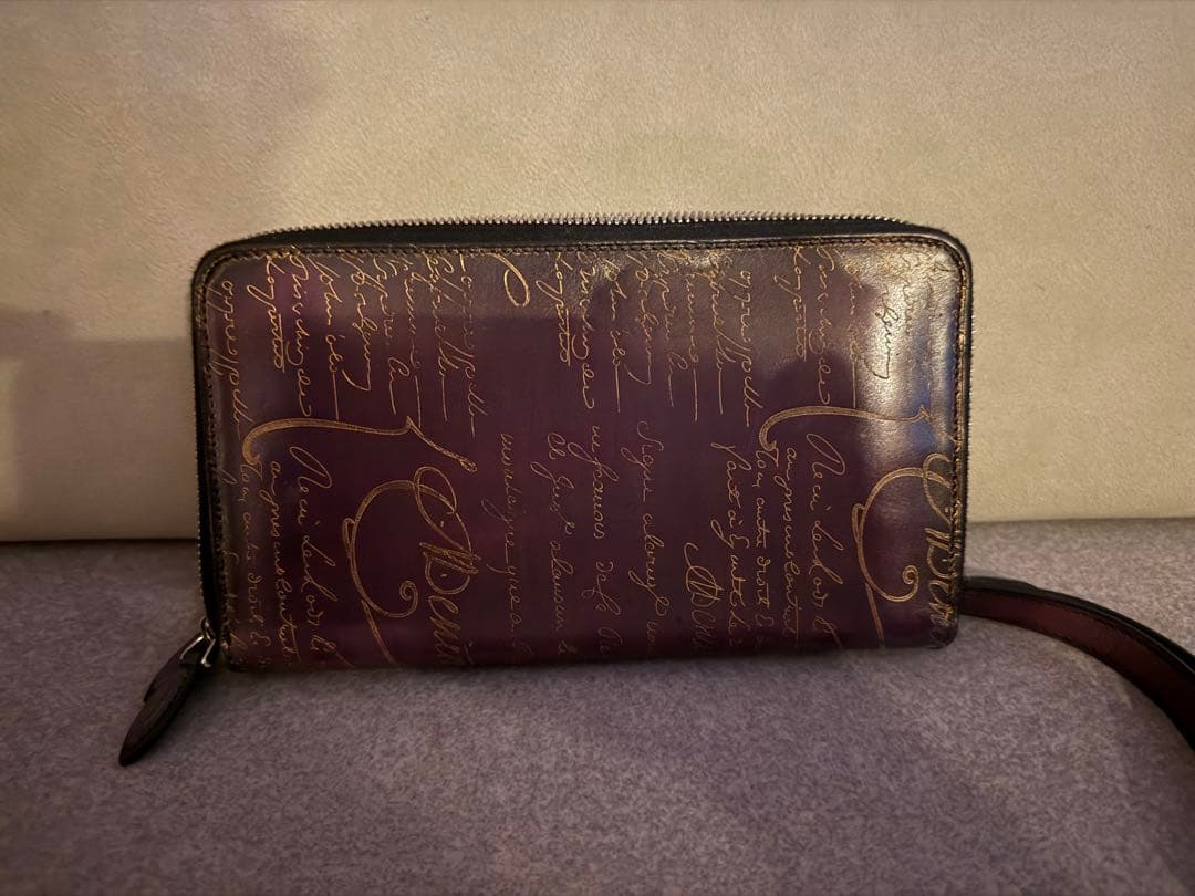 【極美品】ベルルッティ クラッチウォレット 紫×ゴールドパティーヌ青山本店購入
