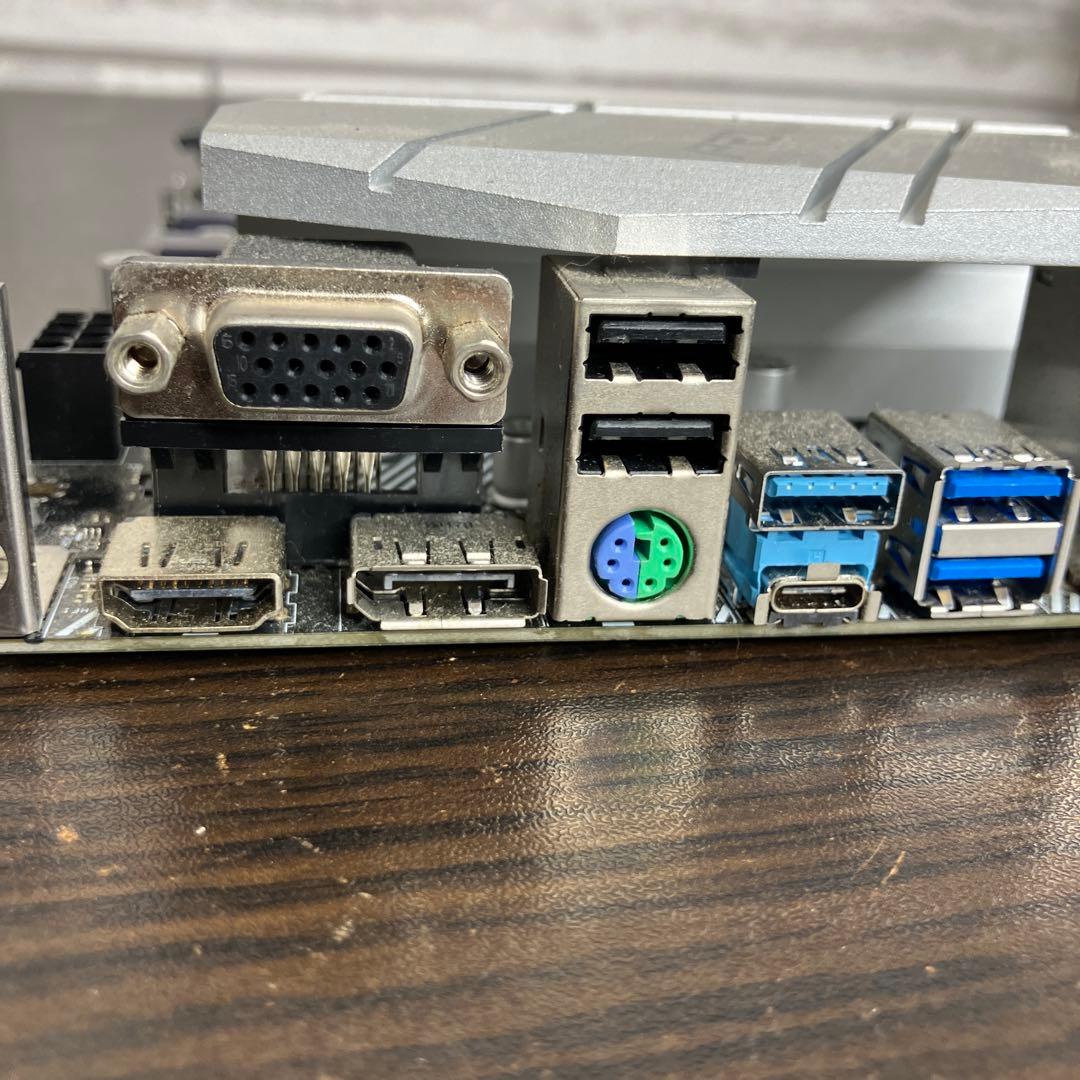 マザーボード CPU Ryzen 5 5600X ASRock B550M PRO4