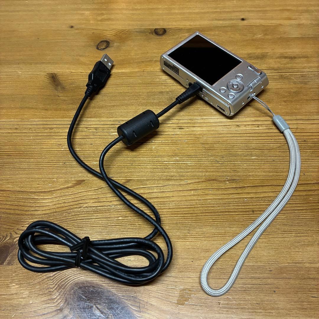 SONY DSC-W830 20.1メガピクセル コンパクトデジタルカメラ