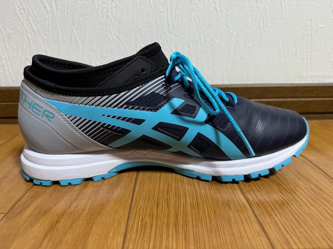 asics スノーターサー　26.5cm 雪道用ランニングシューズ