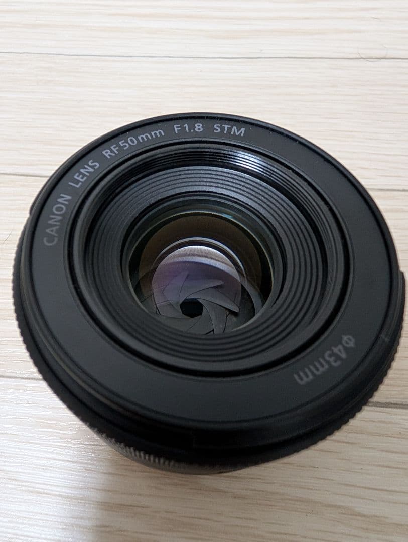 【美品】Canon RF50mm f1.8 stm（レンズフード、フィルター付）
