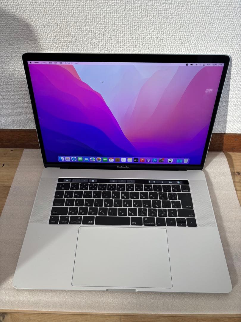 バッテリー新品同様 i7 1TB MacBook Pro 15インチ　A1707