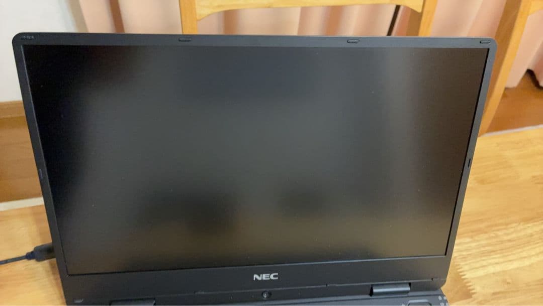 軽量薄型NEC VKT12HZG3 Core i5 SSD256GB 8GB