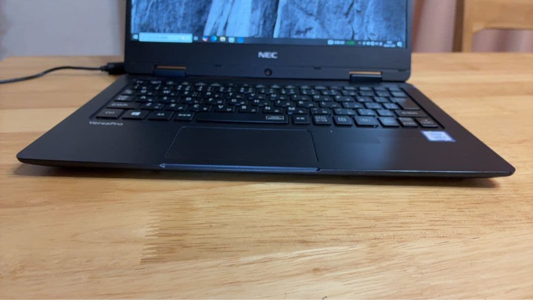 軽量薄型NEC VKT12HZG3 Core i5 SSD256GB 8GB