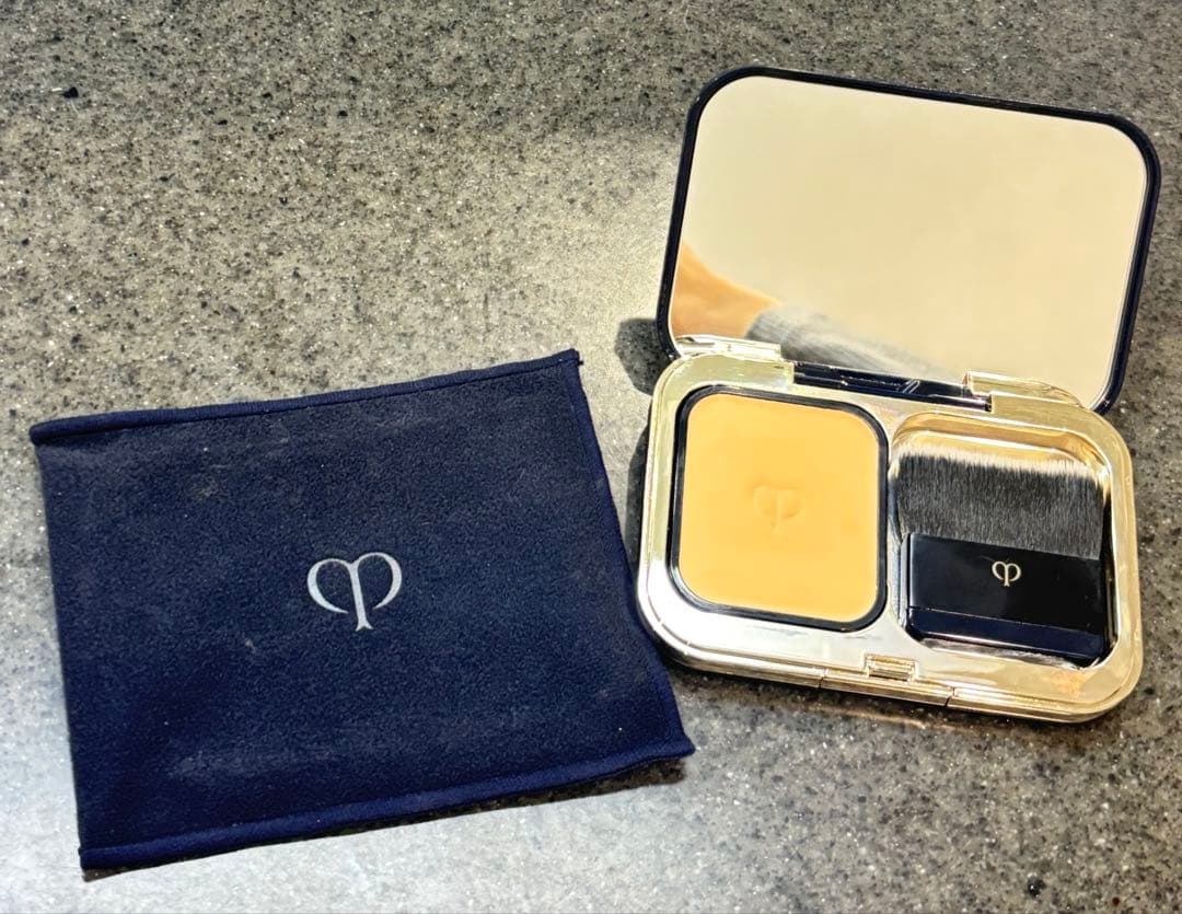 クレ・ド・ポー ボーテ タンプードルエクラⅡ オークル00