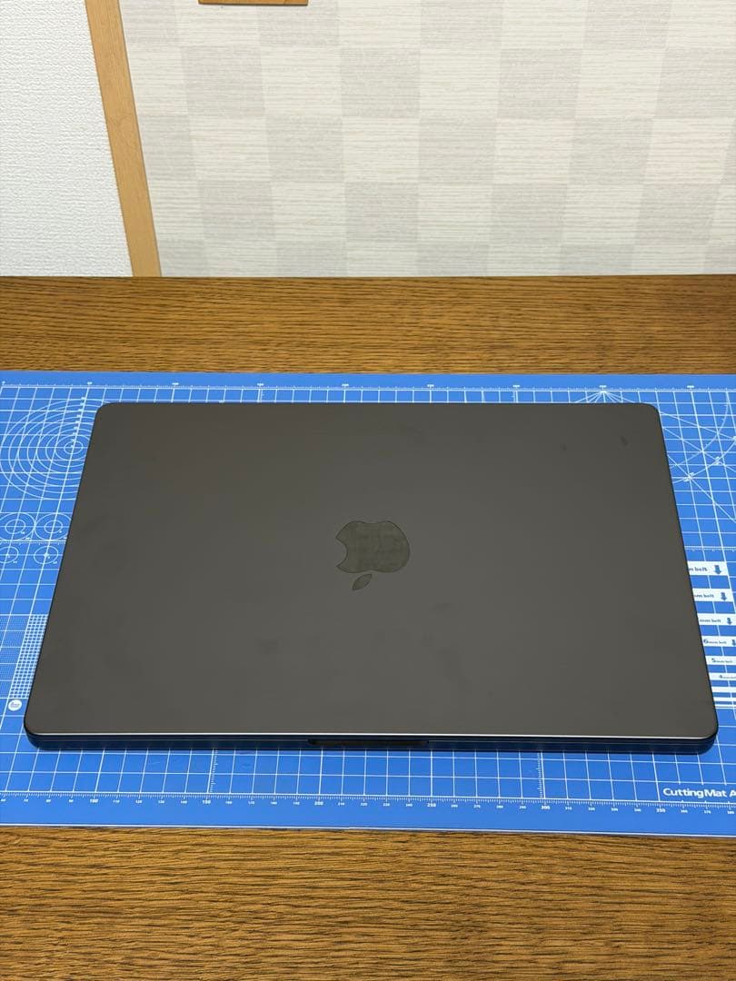 MacBook Pro M4 pro 14インチ 12/16コア512GB