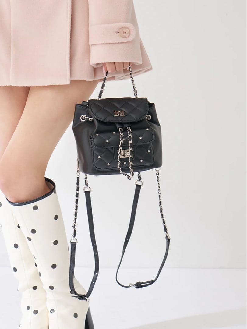 ☘️新品未使用☘️ダーリッチ　キルティングビジューミニリュック　BLK ブラック