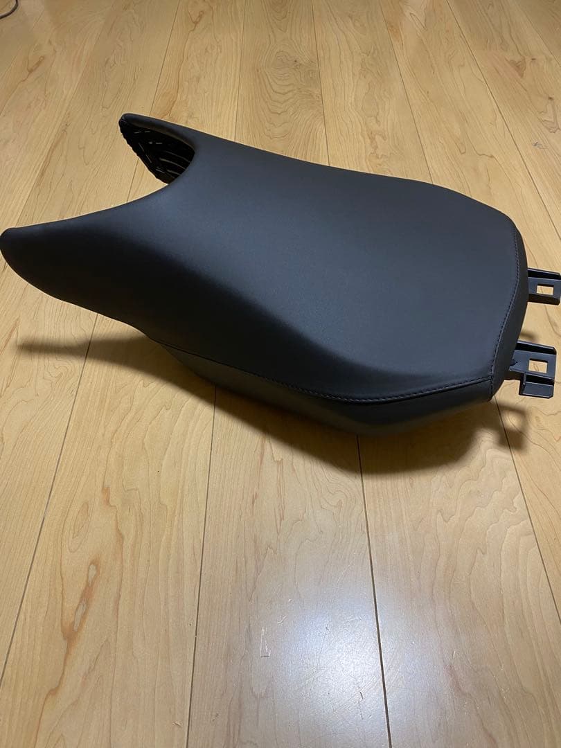 純正 スポーツシート840mm R1250R/RS R1200R/RS