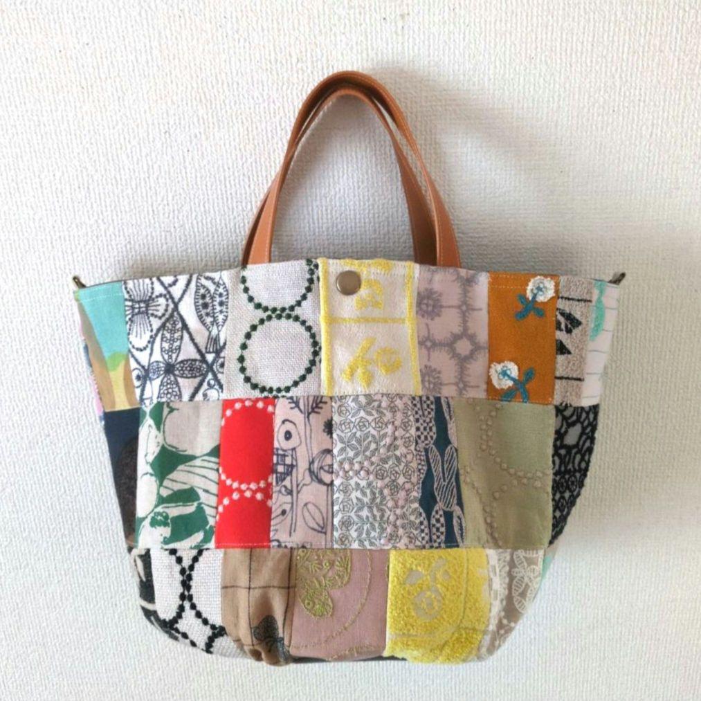 モザイクパッチの巾着付きバケツバッグ＊ミナペルホネン