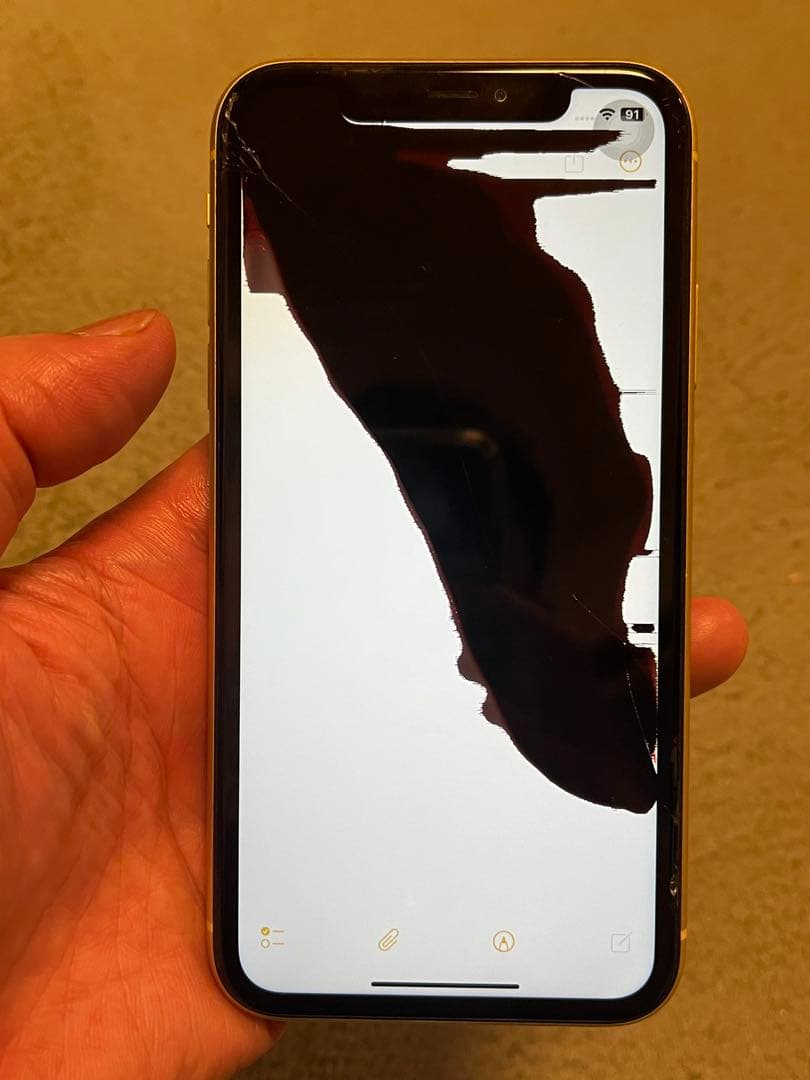 iPhone 11 128G SIMロック解除済