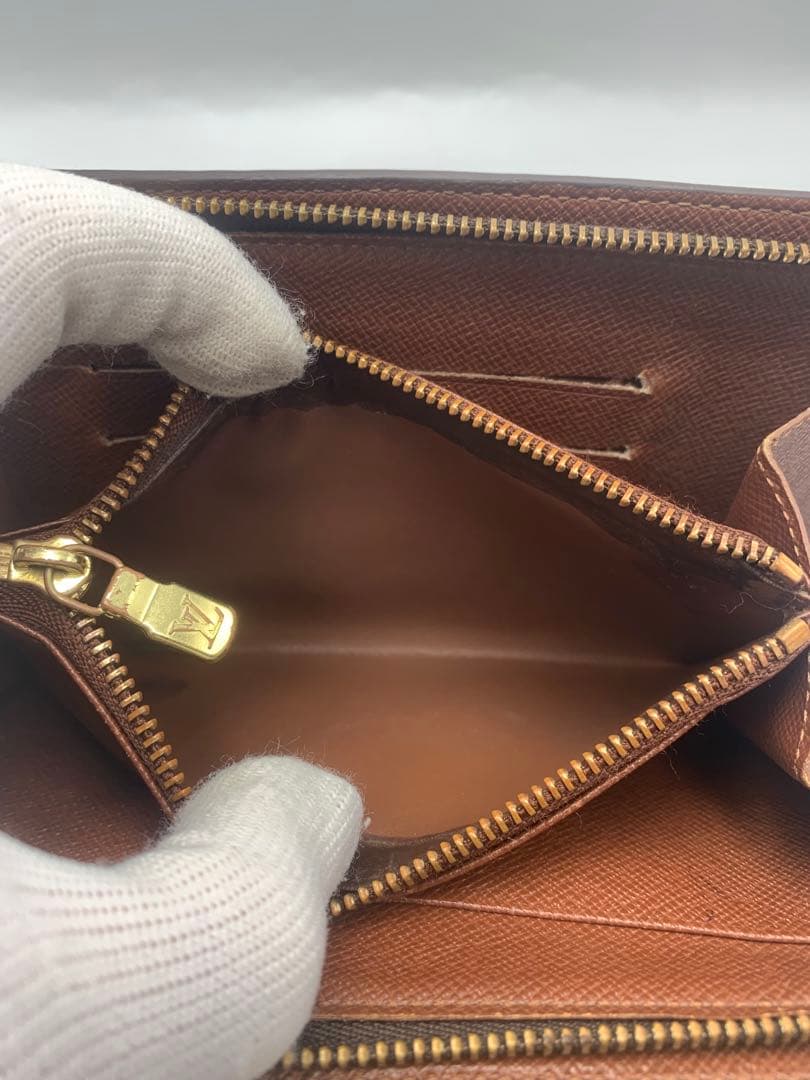 ルイヴィトン　モノグラム　ポルトモネジップ　長財布　財布　ラウンドジップ