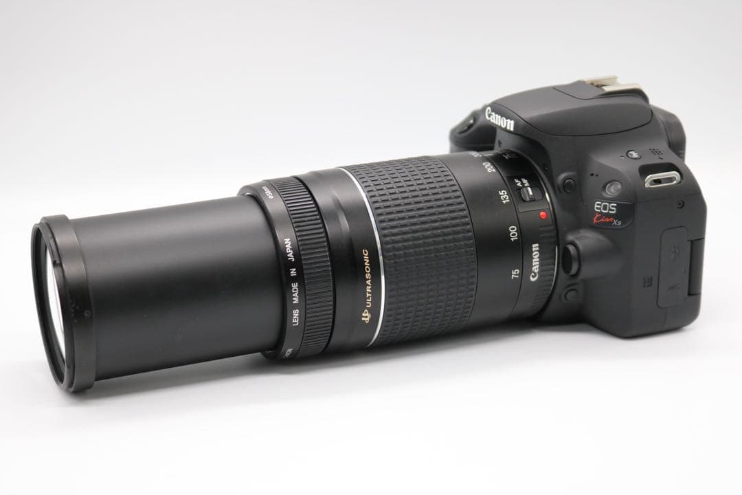 ボディほぼ新品 【Canon EOS Kiss X9 ダブルレンズセット】