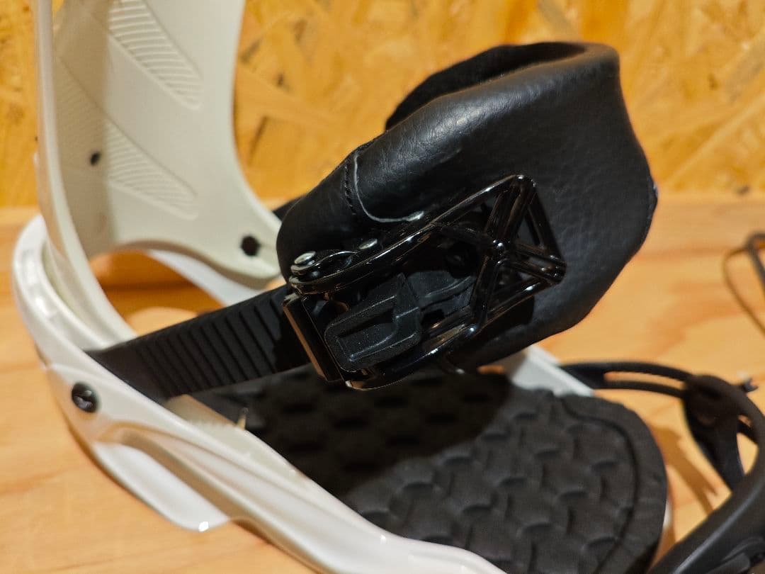 SALOMON RHYTHM Sスノーボードビンディングバインディング