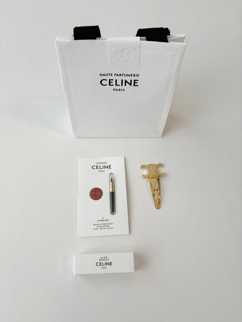 【新品】CELINE スナップ ヘアクリップ ゴールド１つ＋ミニ香水＋ミニリップ