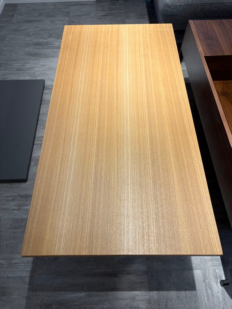 LOWYAの折りたたみ式ローテーブル