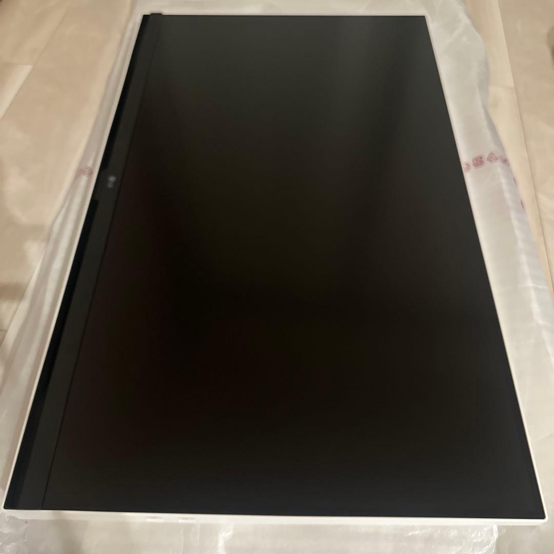 新品★32SQ780S-W LG スマートモニター　31.5インチ PCモニター