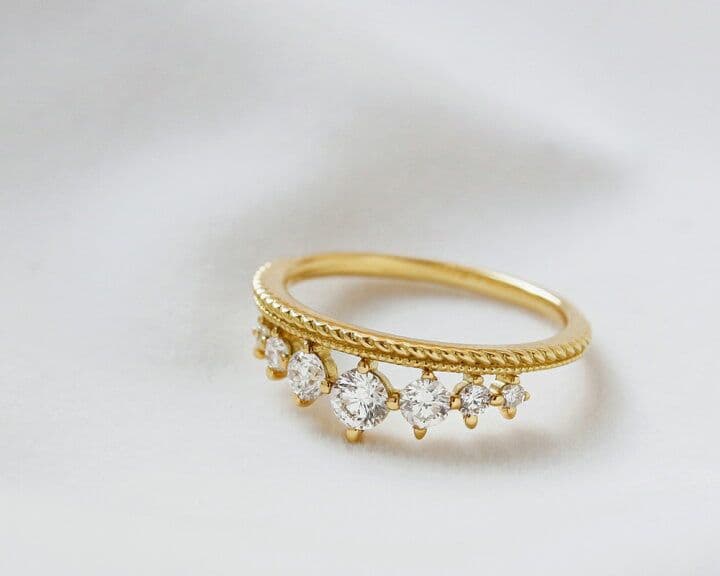 K18ホワイトゴールド　ティアラ　ダイヤモンドリング メザンジュ 銀座リム