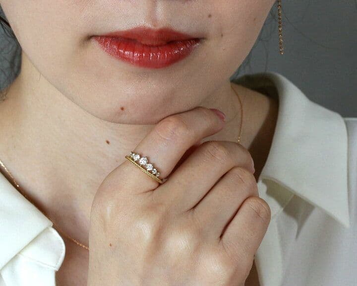 K18ホワイトゴールド　ティアラ　ダイヤモンドリング メザンジュ 銀座リム