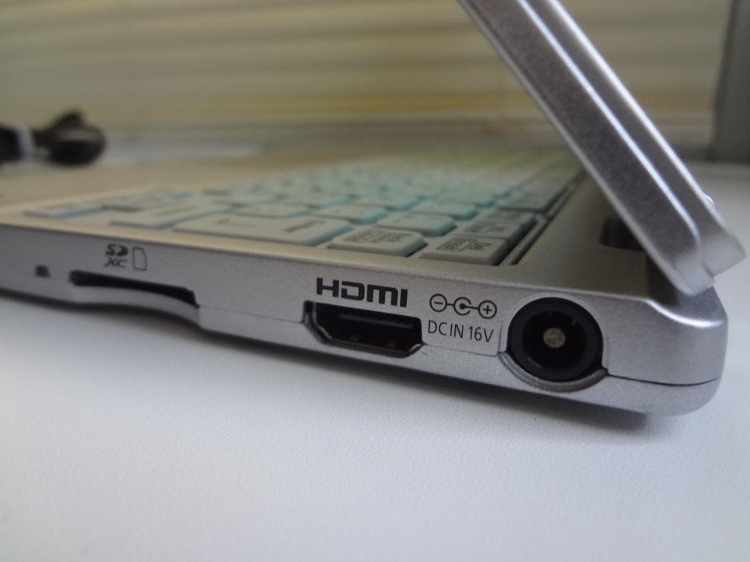 Panasonic Let's note CF-RZ6 10インチ SSD128