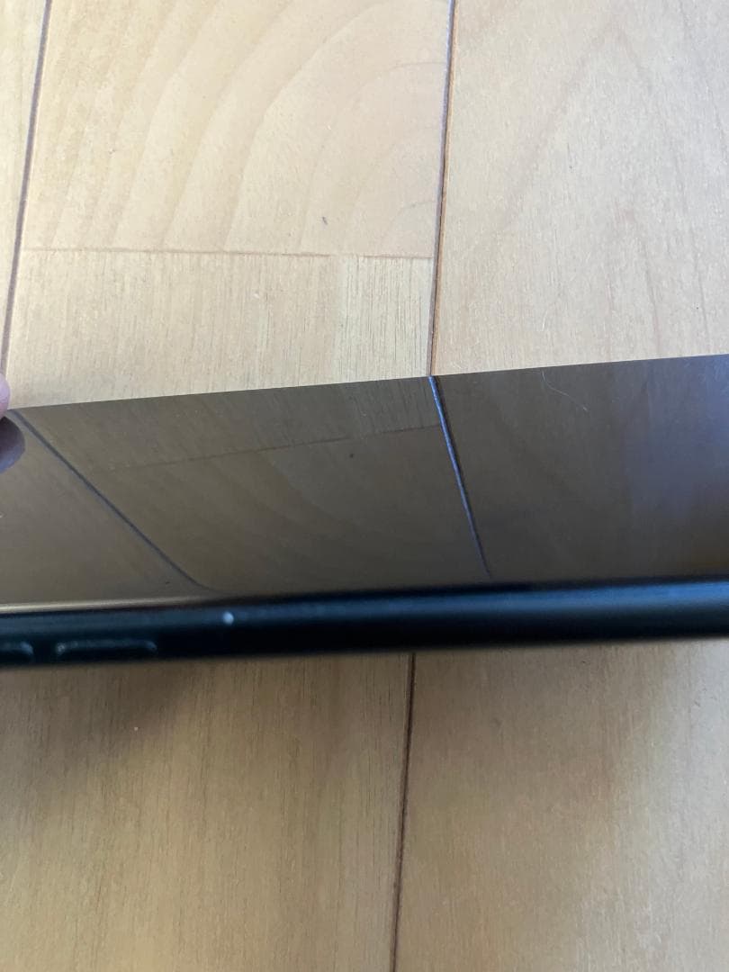 iphone se 第2世代　ブラック　128gb