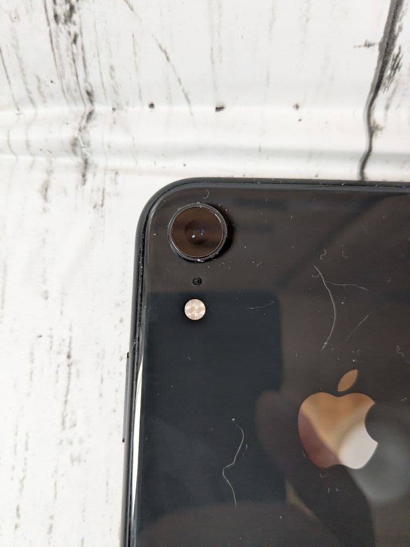 Apple iPhone Xr 64GB 本体